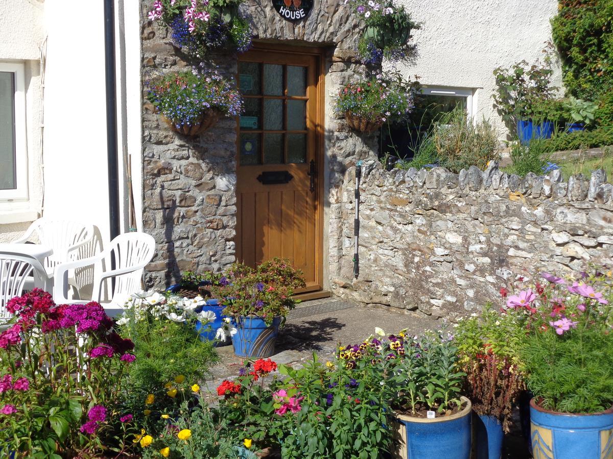 Lodge House B&B Buckland St Mary Kültér fotó